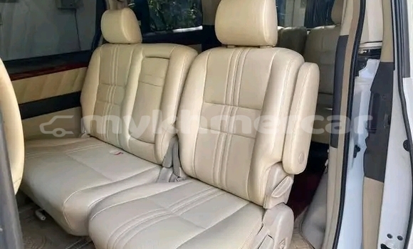Buy Used Toyota Alphard White Car in Cheom Ksan in Preah Vihear Province Buy Used Toyota Alphard White Car in Cheom Ksan in Preah Vihear Province
