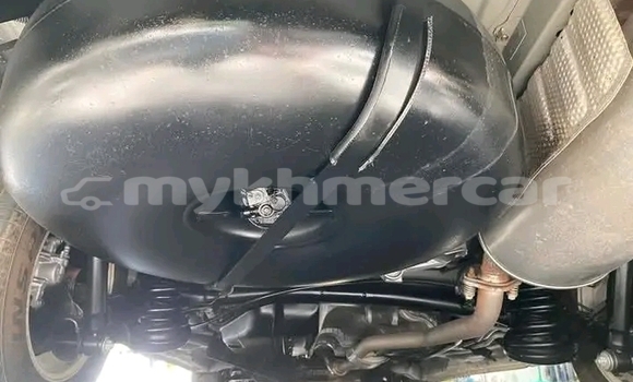 Buy Used Toyota Alphard White Car in Cheom Ksan in Preah Vihear Province Buy Used Toyota Alphard White Car in Cheom Ksan in Preah Vihear Province