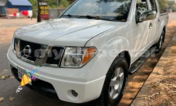 Buy Used Nissan Frontier White Car in Chbar Mon in Kampong Speu Province Buy Used Nissan Frontier White Car in Chbar Mon in Kampong Speu Province