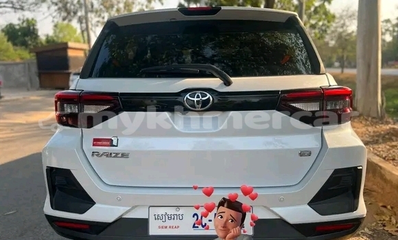 Buy Used Toyota Ractis White Car in Chbar Mon in Kampong Speu Province Buy Used Toyota Ractis White Car in Chbar Mon in Kampong Speu Province