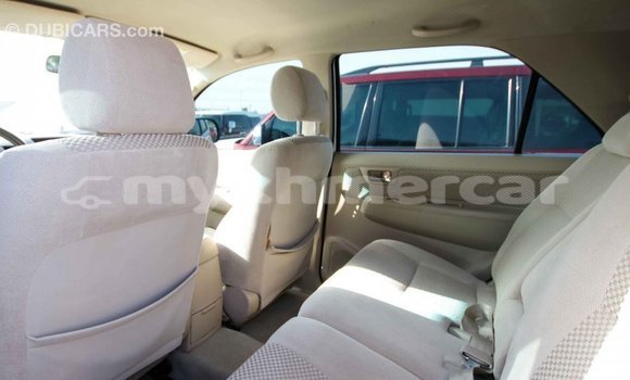 Buy Import Toyota Fortuner White Car in Import - Dubai in Kampot Province Buy Import Toyota Fortuner White Car in Import - Dubai in Kampot Province