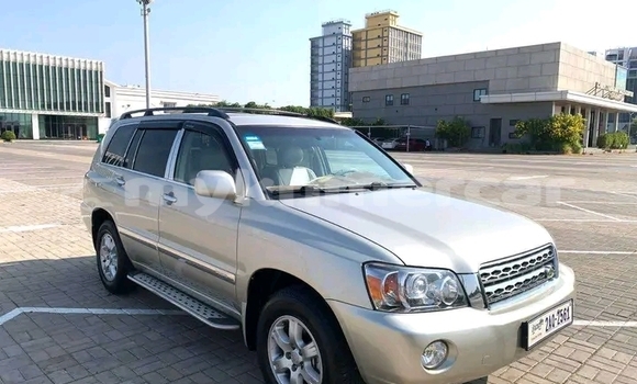 Buy Used Toyota Highlander Other Car in Chbar Mon in Kampong Speu Province Buy Used Toyota Highlander Other Car in Chbar Mon in Kampong Speu Province