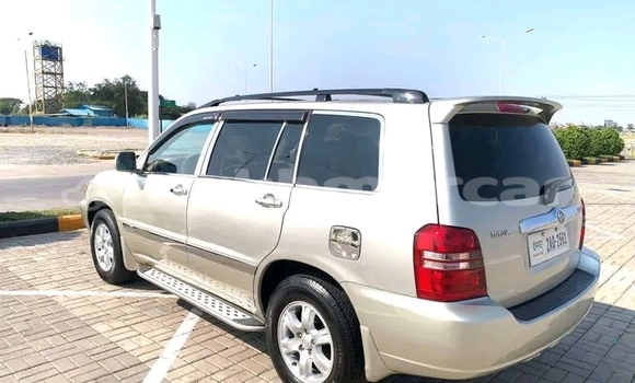 Buy Used Toyota Highlander Other Car in Chbar Mon in Kampong Speu Province Buy Used Toyota Highlander Other Car in Chbar Mon in Kampong Speu Province