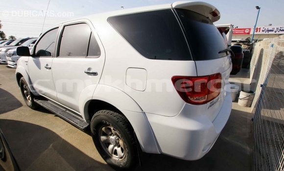 Buy Import Toyota Fortuner White Car in Import - Dubai in Kampot Province Buy Import Toyota Fortuner White Car in Import - Dubai in Kampot Province