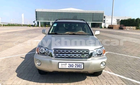 Buy Used Toyota Highlander Other Car in Chbar Mon in Kampong Speu Province Buy Used Toyota Highlander Other Car in Chbar Mon in Kampong Speu Province