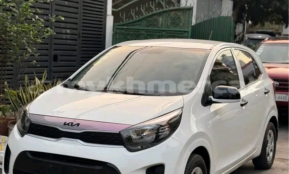 Buy Used Kia Picanto White Car in Chbar Mon in Kampong Speu Province Buy Used Kia Picanto White Car in Chbar Mon in Kampong Speu Province