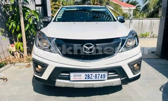 Buy Used Mazda BT-50 White Car in Chbar Mon in Kampong Speu Province Buy Used Mazda BT-50 White Car in Chbar Mon in Kampong Speu Province