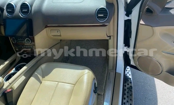 Buy Used Mercedes-Benz AMG GT White Car in Chbar Mon in Kampong Speu Province Buy Used Mercedes-Benz AMG GT White Car in Chbar Mon in Kampong Speu Province