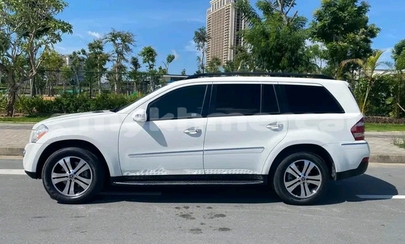 Buy Used Mercedes-Benz AMG GT White Car in Chbar Mon in Kampong Speu Province Buy Used Mercedes-Benz AMG GT White Car in Chbar Mon in Kampong Speu Province