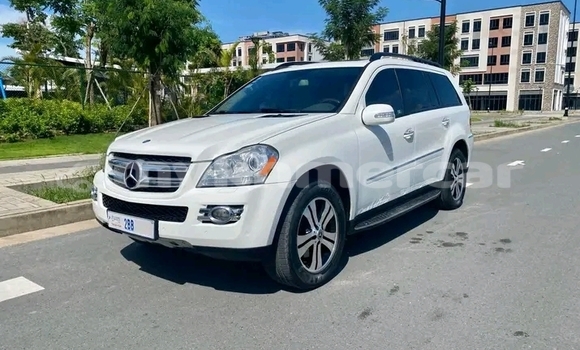 Buy Used Mercedes-Benz AMG GT White Car in Chbar Mon in Kampong Speu Province Buy Used Mercedes-Benz AMG GT White Car in Chbar Mon in Kampong Speu Province