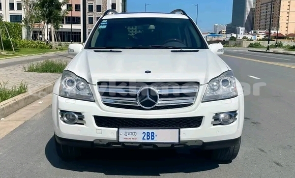 Buy Used Mercedes-Benz AMG GT White Car in Chbar Mon in Kampong Speu Province Buy Used Mercedes-Benz AMG GT White Car in Chbar Mon in Kampong Speu Province