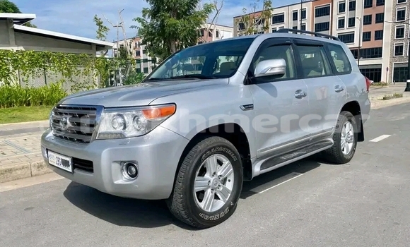 Buy Used Toyota Land Cruiser Other Car in Chbar Mon in Kampong Speu Province Buy Used Toyota Land Cruiser Other Car in Chbar Mon in Kampong Speu Province