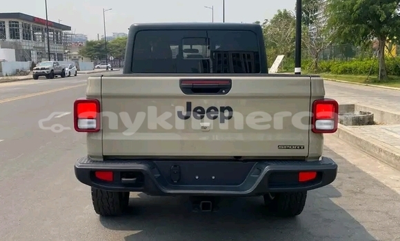 Buy Used Jeep Wrangler Green Car in Chbar Mon in Kampong Speu Province Buy Used Jeep Wrangler Green Car in Chbar Mon in Kampong Speu Province