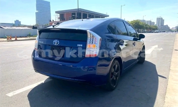 Buy Used Toyota Prius Blue Car in Chbar Mon in Kampong Speu Province Buy Used Toyota Prius Blue Car in Chbar Mon in Kampong Speu Province
