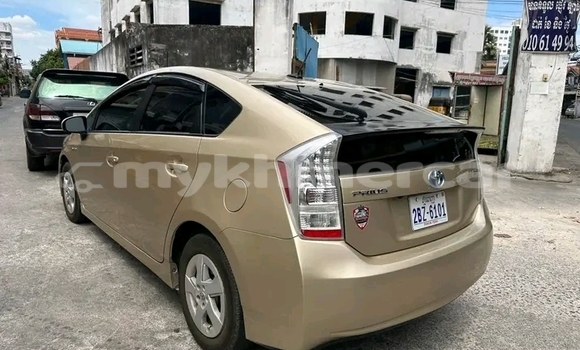 Acheter Occasion Voiture Toyota Prius Autre à Chbar Mon, Kampong Speu Province Acheter Occasion Voiture Toyota Prius Autre à Chbar Mon, Kampong Speu Province