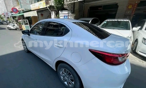 ទិញ បានប្រើ Mazda 2 White ឡាន} ក្នុង Chbar Mon ក្នុង Kampong Speu Province ទិញ បានប្រើ Mazda 2 White ឡាន} ក្នុង Chbar Mon ក្នុង Kampong Speu Province