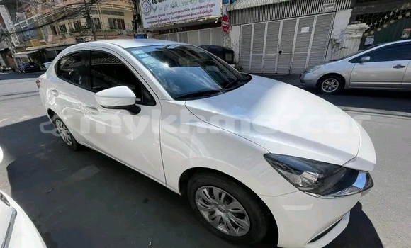 ទិញ បានប្រើ Mazda 2 White ឡាន} ក្នុង Chbar Mon ក្នុង Kampong Speu Province ទិញ បានប្រើ Mazda 2 White ឡាន} ក្នុង Chbar Mon ក្នុង Kampong Speu Province