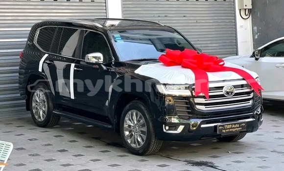 Acheter Occasion Voiture Toyota Land Cruiser Noir à Chbar Mon, Kampong Speu Province Acheter Occasion Voiture Toyota Land Cruiser Noir à Chbar Mon, Kampong Speu Province