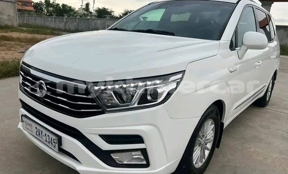 ទិញ បានប្រើ FORD MUSTANG White ឡាន} ក្នុង Chbar Mon ក្នុង Kampong Speu Province ទិញ បានប្រើ FORD MUSTANG White ឡាន} ក្នុង Chbar Mon ក្នុង Kampong Speu Province