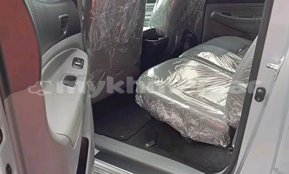 ទិញ បានប្រើ Toyota Tacoma White ឡាន} ក្នុង Chbar Mon ក្នុង Kampong Speu Province ទិញ បានប្រើ Toyota Tacoma White ឡាន} ក្នុង Chbar Mon ក្នុង Kampong Speu Province