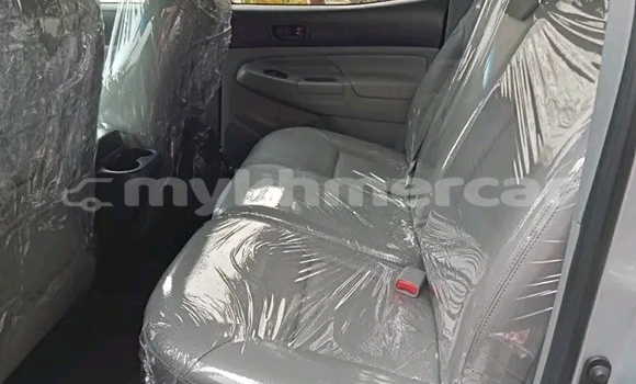 ទិញ បានប្រើ Toyota Tacoma White ឡាន} ក្នុង Chbar Mon ក្នុង Kampong Speu Province ទិញ បានប្រើ Toyota Tacoma White ឡាន} ក្នុង Chbar Mon ក្នុង Kampong Speu Province
