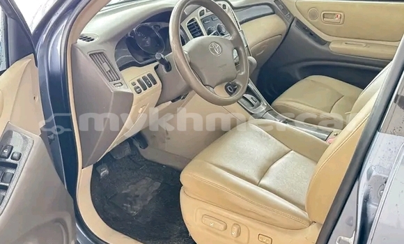 Acheter Occasion Voiture Toyota Highlander Autre à Chbar Mon, Kampong Speu Province Acheter Occasion Voiture Toyota Highlander Autre à Chbar Mon, Kampong Speu Province