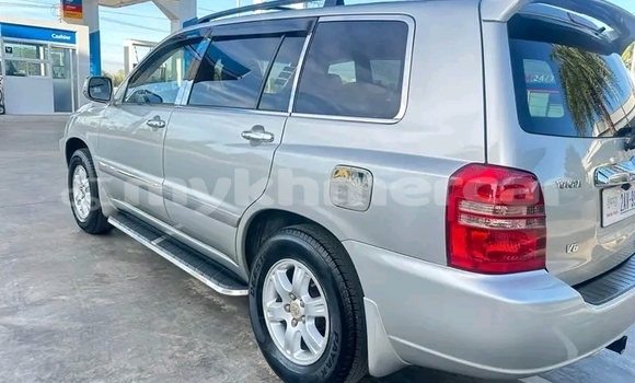 Acheter Occasion Voiture Toyota Highlander Autre à Chbar Mon, Kampong Speu Province Acheter Occasion Voiture Toyota Highlander Autre à Chbar Mon, Kampong Speu Province