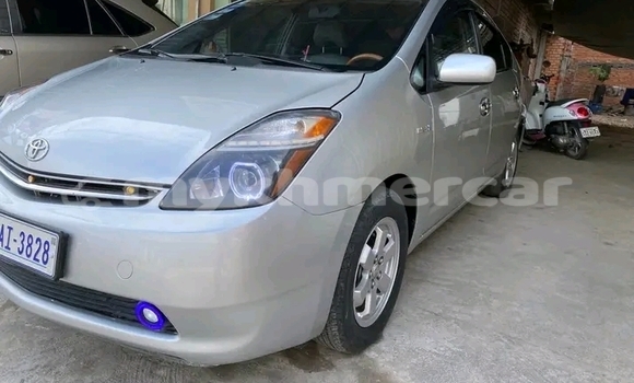 Acheter Occasion Voiture Toyota Prius Autre à Chbar Mon, Kampong Speu Province Acheter Occasion Voiture Toyota Prius Autre à Chbar Mon, Kampong Speu Province