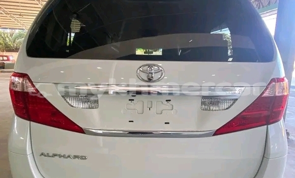 Acheter Occasion Voiture Toyota Alphard Blanc à Chbar Mon, Kampong Speu Province Acheter Occasion Voiture Toyota Alphard Blanc à Chbar Mon, Kampong Speu Province