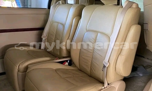 Acheter Occasion Voiture Toyota Alphard Blanc à Chbar Mon, Kampong Speu Province Acheter Occasion Voiture Toyota Alphard Blanc à Chbar Mon, Kampong Speu Province