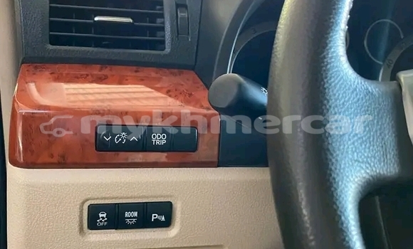 Acheter Occasion Voiture Toyota Alphard Blanc à Chbar Mon, Kampong Speu Province Acheter Occasion Voiture Toyota Alphard Blanc à Chbar Mon, Kampong Speu Province