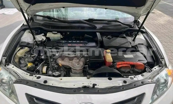 Acheter Occasion Voiture Toyota Camry Blanc à Chbar Mon, Kampong Speu Province Acheter Occasion Voiture Toyota Camry Blanc à Chbar Mon, Kampong Speu Province