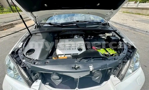 ទិញ បានប្រើ Lexus RX 300 White ឡាន} ក្នុង Chbar Mon ក្នុង Kampong Speu Province ទិញ បានប្រើ Lexus RX 300 White ឡាន} ក្នុង Chbar Mon ក្នុង Kampong Speu Province