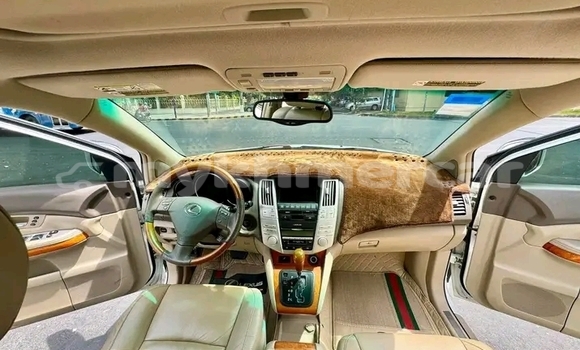 ទិញ បានប្រើ Lexus RX 300 White ឡាន} ក្នុង Chbar Mon ក្នុង Kampong Speu Province ទិញ បានប្រើ Lexus RX 300 White ឡាន} ក្នុង Chbar Mon ក្នុង Kampong Speu Province