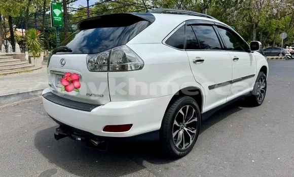 ទិញ បានប្រើ Lexus RX 300 White ឡាន} ក្នុង Chbar Mon ក្នុង Kampong Speu Province ទិញ បានប្រើ Lexus RX 300 White ឡាន} ក្នុង Chbar Mon ក្នុង Kampong Speu Province