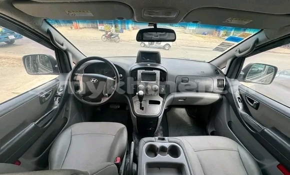 Buy Used Saturn Sky Other Car in Chbar Mon in Kampong Speu Province Buy Used Saturn Sky Other Car in Chbar Mon in Kampong Speu Province