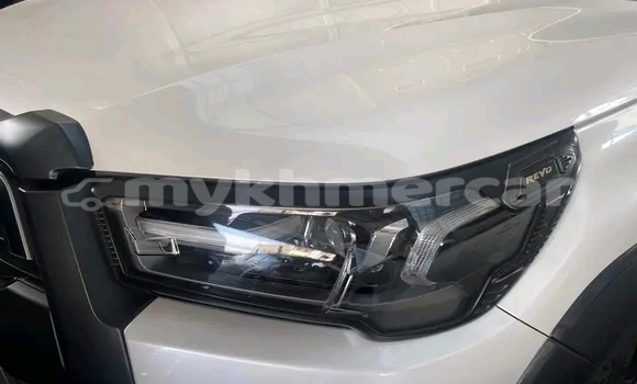 Acheter Occasion Voiture Toyota Rush Blanc à Chbar Mon, Kampong Speu Province Acheter Occasion Voiture Toyota Rush Blanc à Chbar Mon, Kampong Speu Province