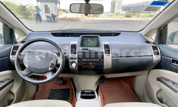 Buy Used Toyota Prius White Car in Chbar Mon in Kampong Speu Province Buy Used Toyota Prius White Car in Chbar Mon in Kampong Speu Province