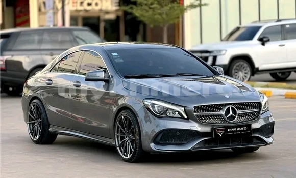 Acheter Occasion Voiture Mercedes-Benz A–Class Noir à Chbar Mon, Kampong Speu Province Acheter Occasion Voiture Mercedes-Benz A–Class Noir à Chbar Mon, Kampong Speu Province