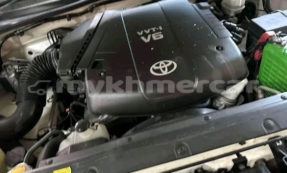 Acheter Occasion Voiture Toyota Tacoma Blanc à Chbar Mon, Kampong Speu Province Acheter Occasion Voiture Toyota Tacoma Blanc à Chbar Mon, Kampong Speu Province