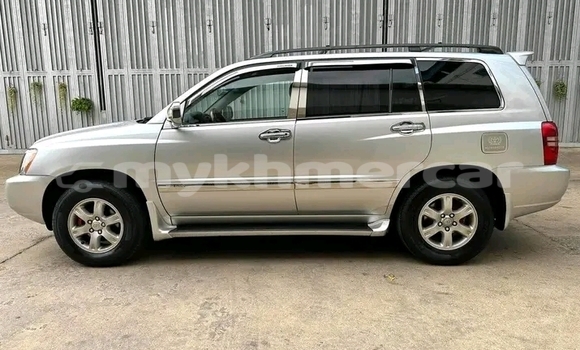 Acheter Occasion Voiture Toyota Highlander Autre à Chbar Mon, Kampong Speu Province Acheter Occasion Voiture Toyota Highlander Autre à Chbar Mon, Kampong Speu Province