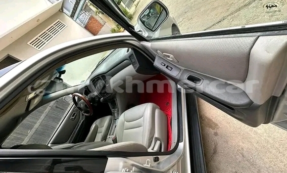 Acheter Occasion Voiture Toyota Highlander Autre à Chbar Mon, Kampong Speu Province Acheter Occasion Voiture Toyota Highlander Autre à Chbar Mon, Kampong Speu Province