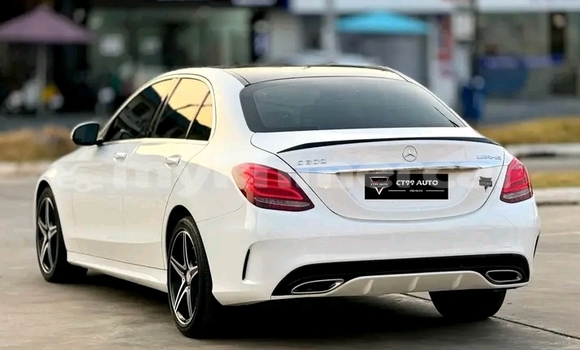 Acheter Occasion Voiture Mercedes-Benz C-klasse Blanc à Chbar Mon, Kampong Speu Province Acheter Occasion Voiture Mercedes-Benz C-klasse Blanc à Chbar Mon, Kampong Speu Province