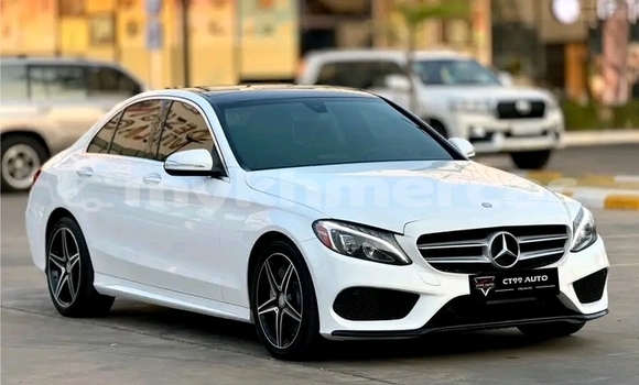 Acheter Occasion Voiture Mercedes-Benz C-klasse Blanc à Chbar Mon, Kampong Speu Province Acheter Occasion Voiture Mercedes-Benz C-klasse Blanc à Chbar Mon, Kampong Speu Province