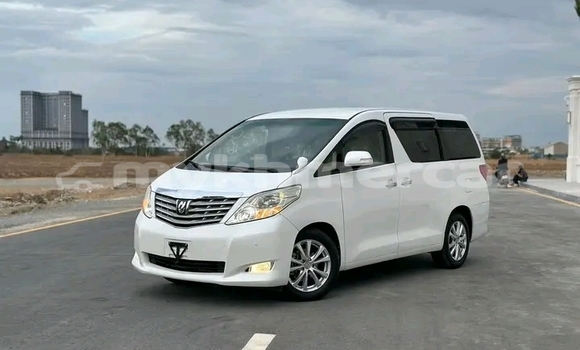 Buy Used Toyota Alphard White Car in Cheom Ksan in Preah Vihear Province Buy Used Toyota Alphard White Car in Cheom Ksan in Preah Vihear Province