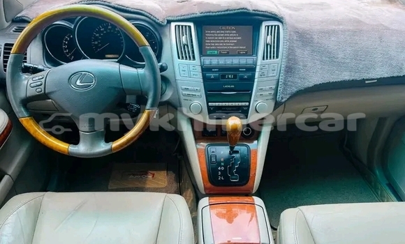 Acheter Occasion Voiture Lexus RX 330 Blanc à Cheom Ksan, Preah Vihear Province Acheter Occasion Voiture Lexus RX 330 Blanc à Cheom Ksan, Preah Vihear Province