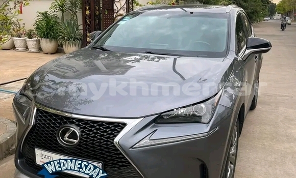 Acheter Occasion Voiture Lexus NX Noir à Chbar Mon, Kampong Speu Province Acheter Occasion Voiture Lexus NX Noir à Chbar Mon, Kampong Speu Province