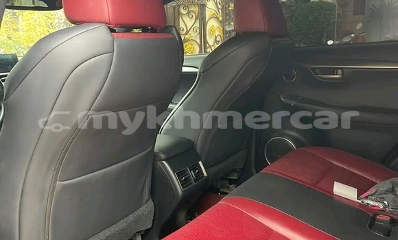 Acheter Occasion Voiture Lexus NX Noir à Chbar Mon, Kampong Speu Province Acheter Occasion Voiture Lexus NX Noir à Chbar Mon, Kampong Speu Province