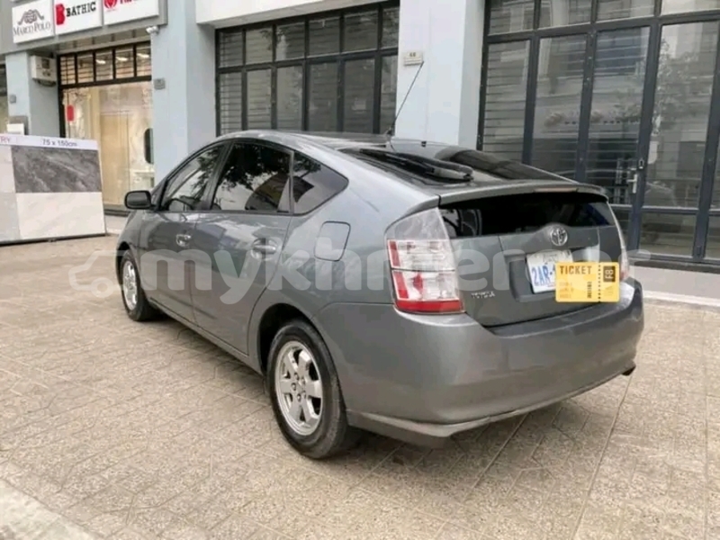 Big with watermark toyota prius kampong speu province chbar mon 8571