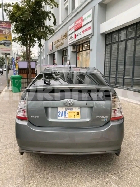 Big with watermark toyota prius kampong speu province chbar mon 8571